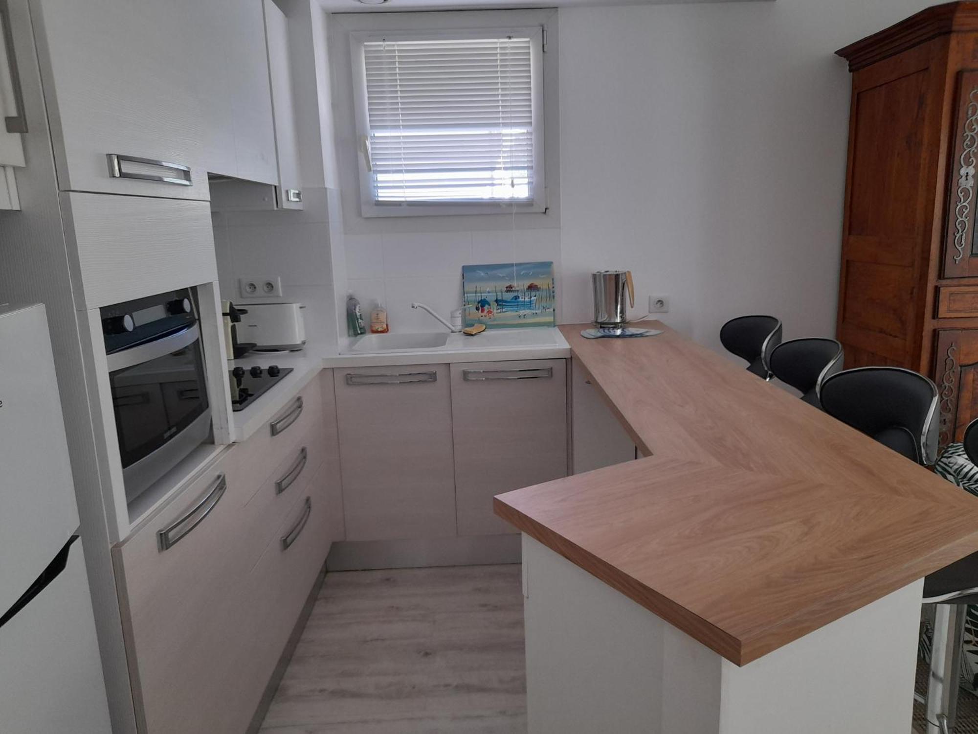 Apartment T2 A - Proche Du Casino, Centre-ville, D'eyrac, Parking Et Balcon - Fr-1-319-510